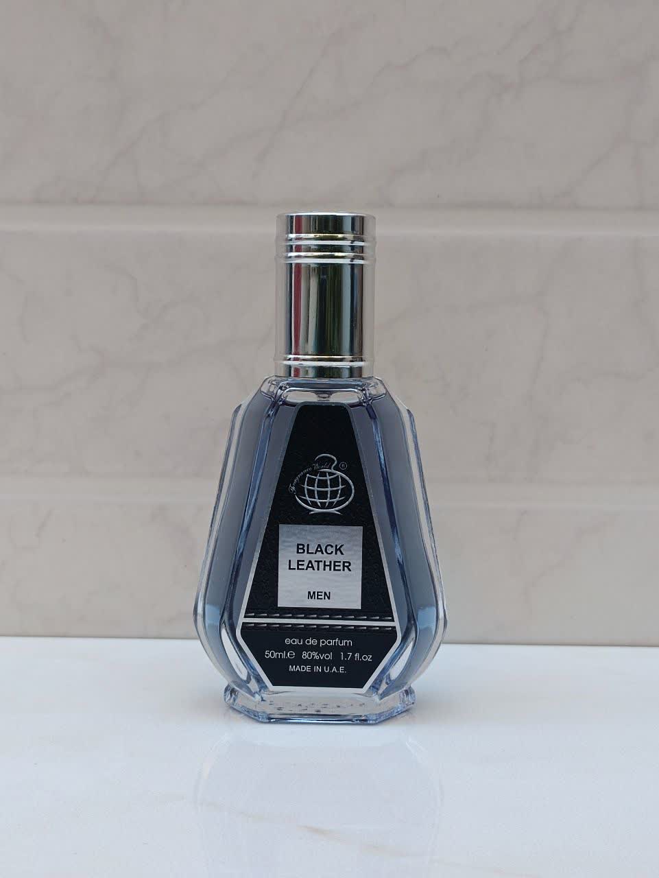 عطر بلک لدر (BLACK LEATHER) با بالاترین کیفیت